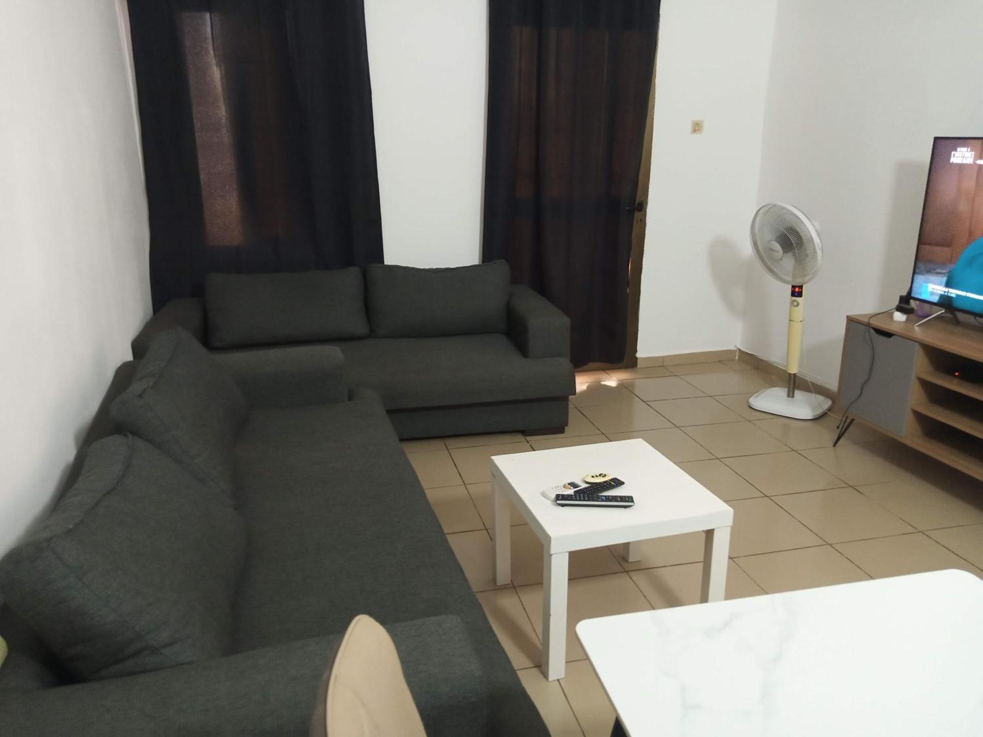 Апартаменти Hebertogo Casablanca Ломе Екстер'єр фото